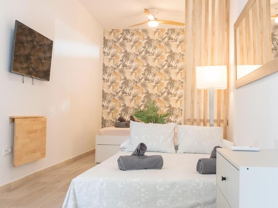סביליה Acogedor Estudio En Triana Con Jacuzzi Y Wifi מראה חיצוני תמונה