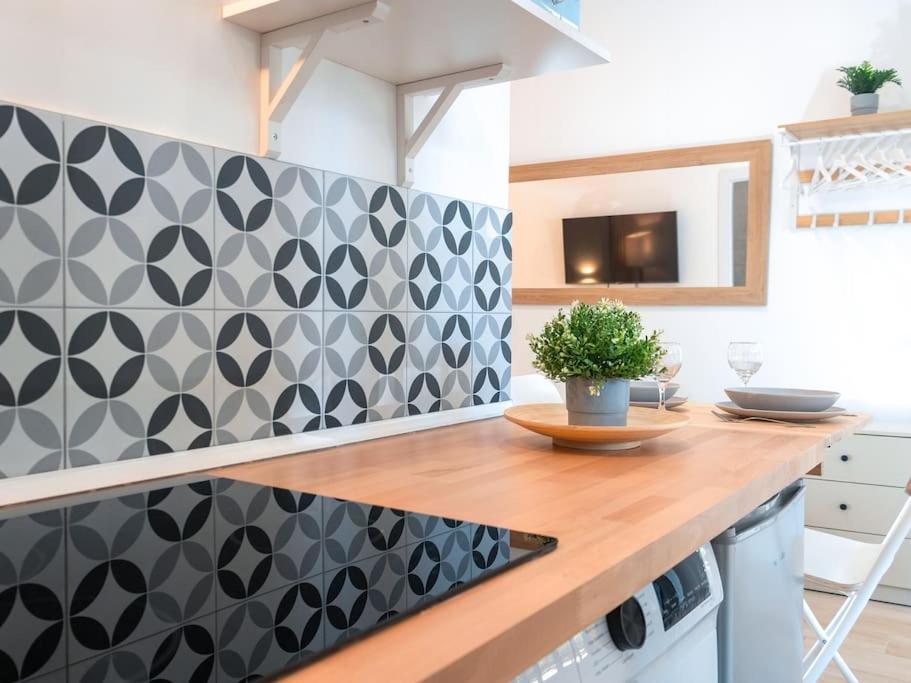 סביליה Acogedor Estudio En Triana Con Jacuzzi Y Wifi מראה חיצוני תמונה