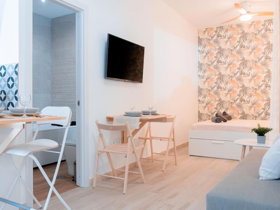 סביליה Acogedor Estudio En Triana Con Jacuzzi Y Wifi מראה חיצוני תמונה