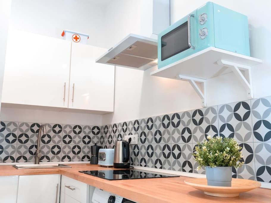 סביליה Acogedor Estudio En Triana Con Jacuzzi Y Wifi מראה חיצוני תמונה