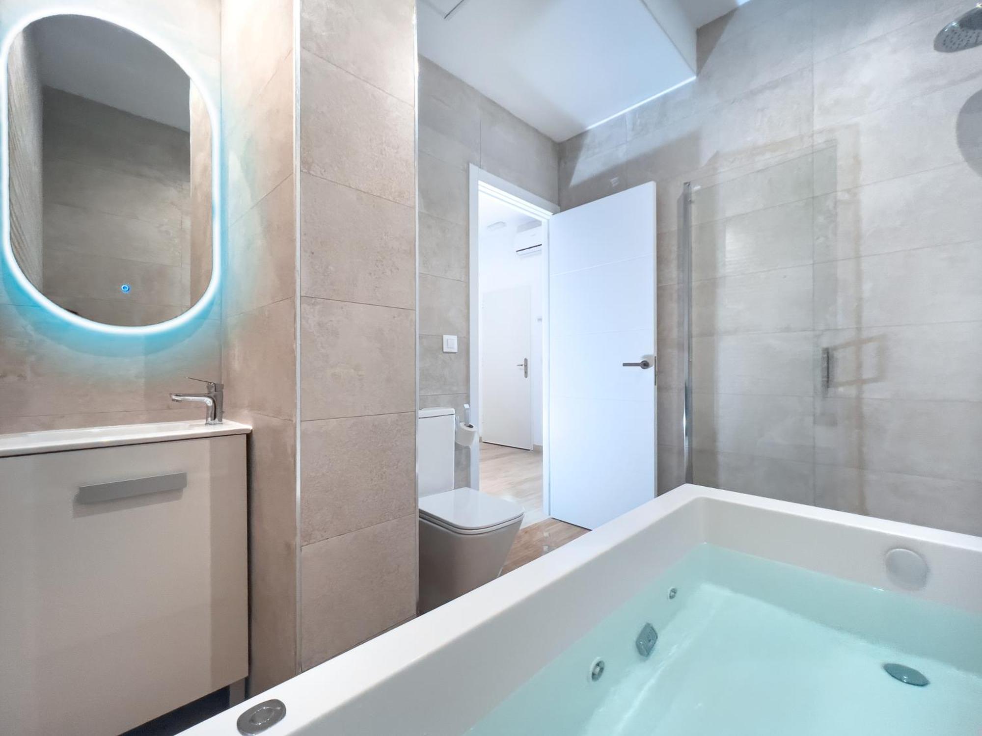סביליה Acogedor Estudio En Triana Con Jacuzzi Y Wifi מראה חיצוני תמונה